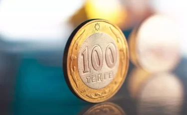 Тенге перешел в наступление: курсы доллара и евро на 19 ноября