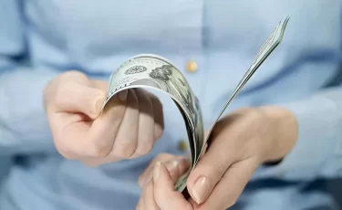 Доллар и евро сдали позиции: свежие курсы валют в Казахстане