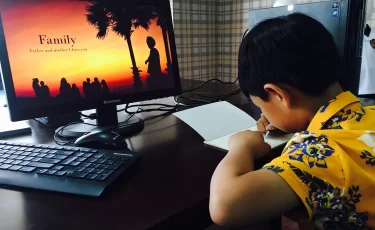 Мошенники придумали, как обмануть родителей через школьные чаты