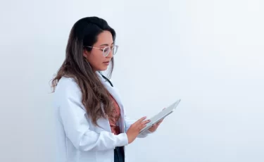 Онкопациенты месяцами оставались без положенных выплат из-за бездействия медиков в Павлодарской области