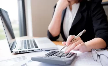 Что на самом деле ждёт казахстанцев из-за НДС в 2026 году