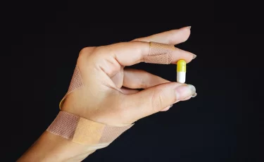 Кому из казахстанцев будут бесплатно выдавать противовирусные препараты