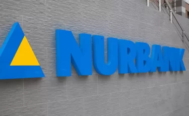Нурбанк начал возвращать долг казахстанским пенсионерам