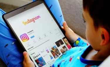 Детям до 16 лет могут закрыть доступ к соцсетям в Казахстане