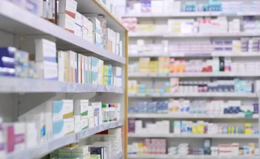 Аптеки снижают цены: какие препараты теперь стоят дешевле