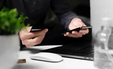 Мошенники создают фейковые чаты для подростков: новая схема обмана