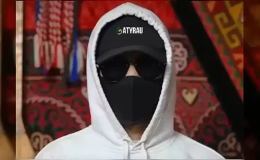 Авто, жилье и лечение: «Человек в маске» подарил новогоднее чудо семье с тяжелой историей