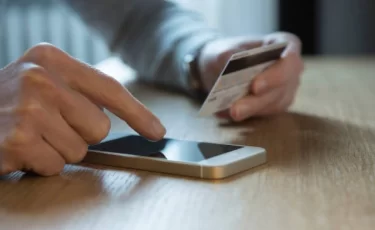 Как мобильные переводы станут «доходом»: Минфин утвердил новые критерии для банков