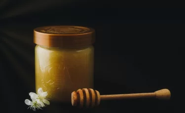 Казахстанский мёд рвёт экспортные рекорды: кто скупает почти все