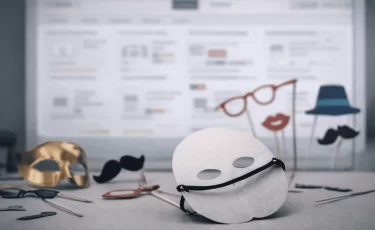 В Kaspi Магазине исчезла маска с изображением Токаева