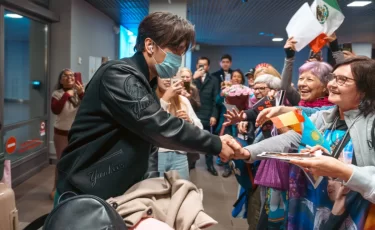 Фанатов Димаша Кудайбергена атакуют мошенники через мессенджеры и соцсети