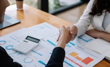 Платный доступ в Damumed ударил по кошелькам и доверию казахстанцев