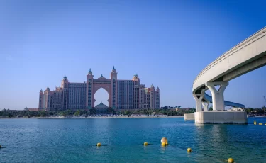 Отдых в Дубае для казахстанцев подорожал почти на 50%