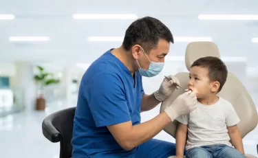 Как лечить молочные зубы ребёнку по ОСМС и не переплатить