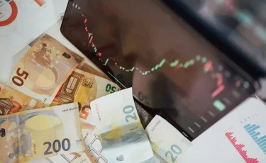 Курсы валют в банках Казахстана на 13 января: где выгоднее доллар, евро и рубль