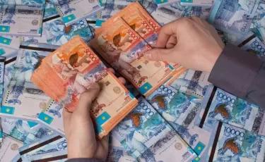 Где взять деньги после длинных выходных: проверенные варианты