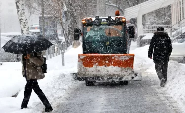 Снег и мороз до -13°C: Алматы готовится к удару стихии 16-17 января