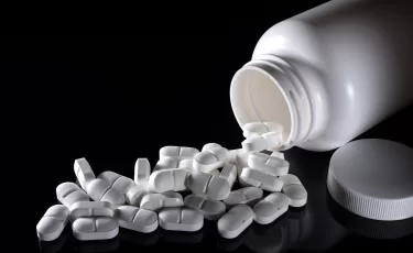 Почему лекарства считаются социальным товаром, но казахстанцы платят как за люкс