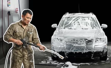 В Казахстане начинают массово отключать автомойки от воды