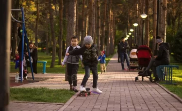 Штрафы за курение при детях в Казахстане: в МВД сделали заявление