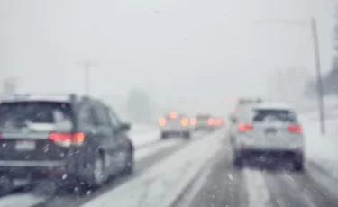 Казахстанцев предупредили о закрытии ключевых трасс в ЗКО