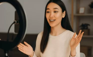 Блогеры скрыли от налоговой миллиарды тенге: как это выяснилось