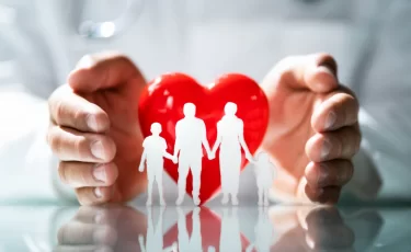 Казахстанцы начали получать больше по страховкам