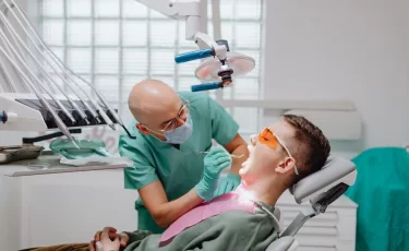 В Казахстане закрылись 143 стоматологии после проверок