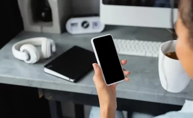 Kaspi-лимиты, кейс Сабурова, алкоголь после 20:00: что происходит в Казахстане