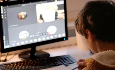 Неблагоприятная погода в Астане: кого отправили на «дистанционку»