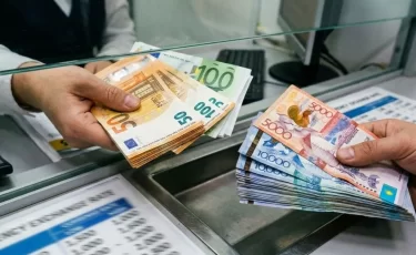 Курсы валют в банках Казахстана на 13 февраля: где выгоднее доллар, евро и рубль