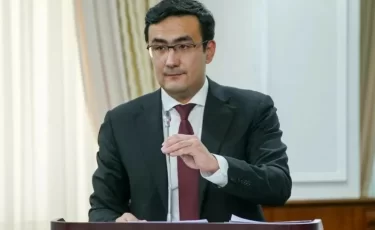 Глава «Байтерека» ответил на обвинения в безделье сотрудников