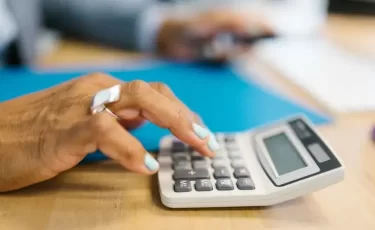 Банки передадут налоговой данные о счетах физлиц