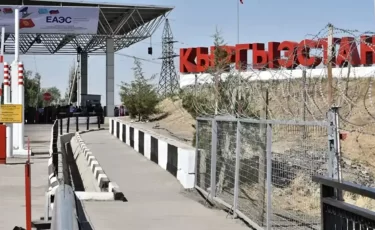 Кыргызстан требует пересмотра режима «90 на 180» на границе с Казахстаном