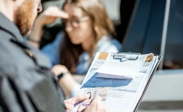 Лишат ли казахстанцев 50% скидки на штрафы, ответили в МВД