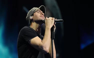 Энрике Иглесиас едет в Казахстан: что известно о концерте