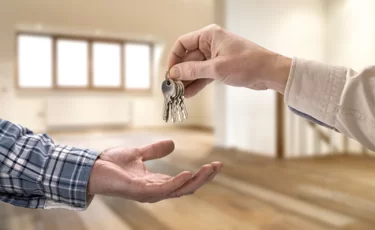 В Казахстане изменили правила уплаты ИПН при продаже жилья