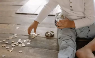 Алименты детям из Казахстана теперь смогут взыскивать за границей