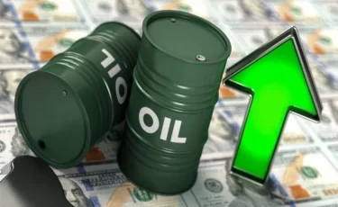 Нефть Brent превысила $110 за баррель впервые с 2022 года