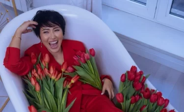 Казахстанка ушла с зарплаты $20 тысяч и построила цветочный бизнес