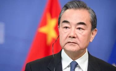 Китай призвал немедленно прекратить военные действия на Ближнем Востоке