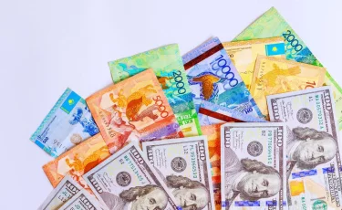 Доллар начал дешеветь: курсы валют в Казахстане на 11 марта