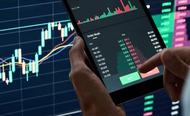 Холдинг, контролирующий Halyk Bank, получил новую лицензию