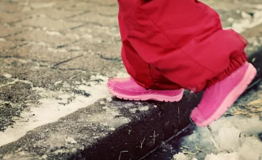 Мокрый снег, ветер и потепление: прогноз погоды по Казахстану на 13 марта