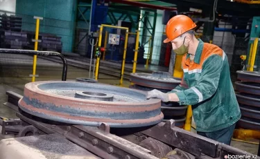 Работникам завода в Экибастузе выплатили долг по зарплате