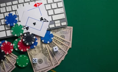 Блогер из Казахстана объявлен в розыск: дело связано с интернет-казино