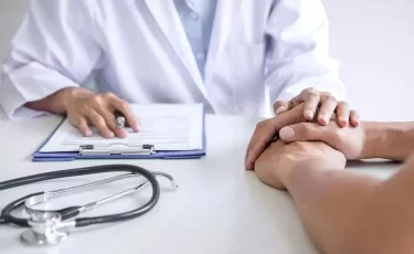 Казахстанцы смогут узнавать онлайн, что с родными в больнице