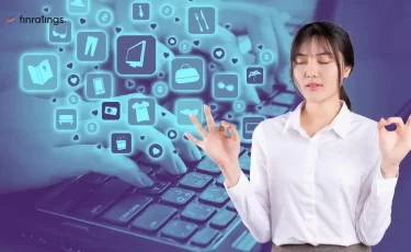 Работу найти сложнее: почему вакансий в Казахстане стало меньше