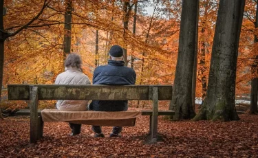 Женщины в Казахстане живут дольше мужчин: насколько велик разрыв