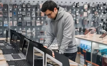 Казахстанцев предупредили о резком росте цен на ноутбуки